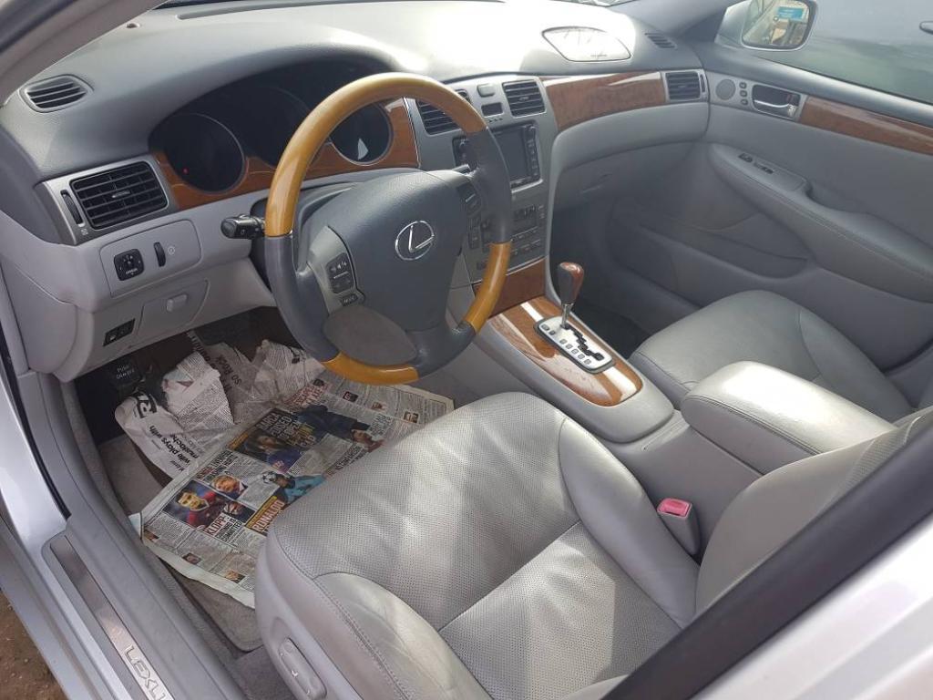 Clean Lexus ES 3500 in Enugu - Image 3
