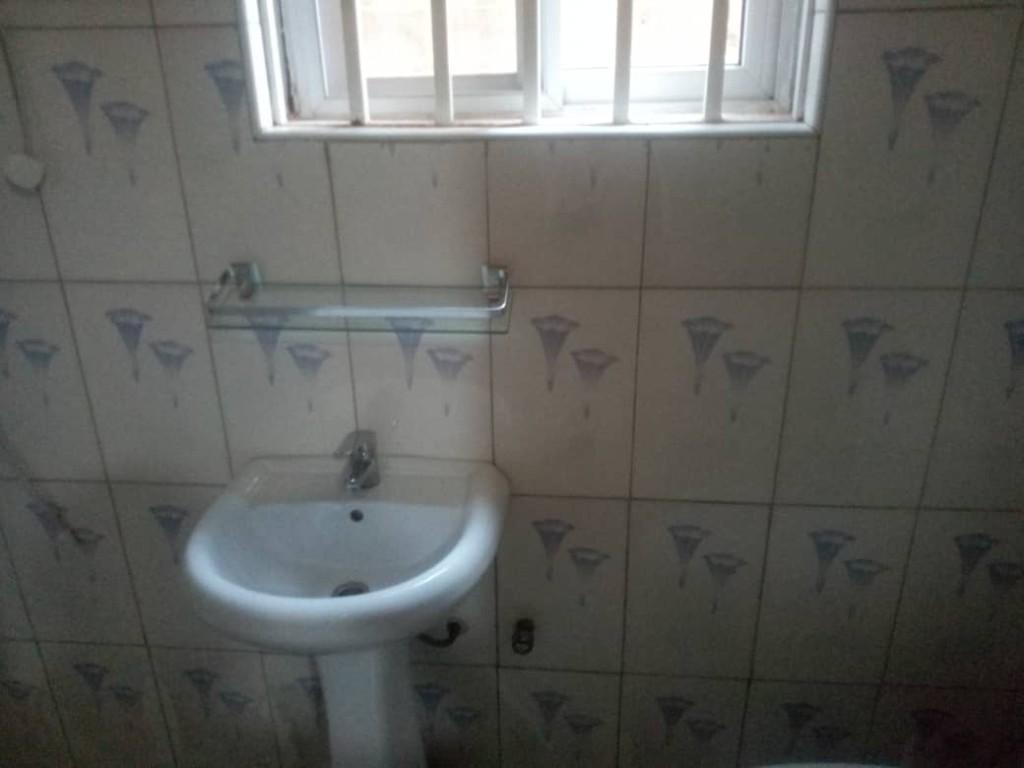 1 BEDROOM FURNISHED APARTMENT FOR RENT AT SPINTEX in Accra - Image 6