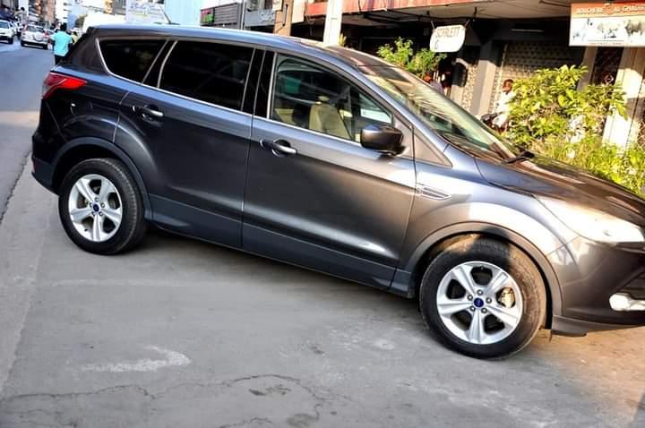 Ford Escape 2016 à Abidjan - Photo 3