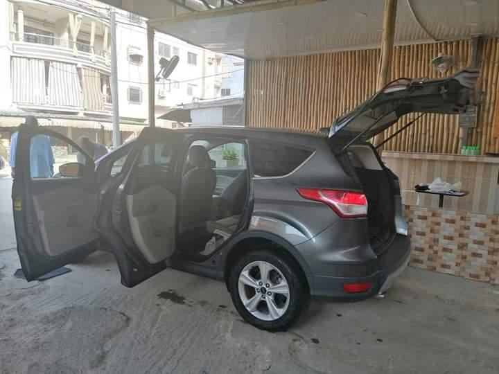 Ford Escape 2016 à Abidjan - Photo 5