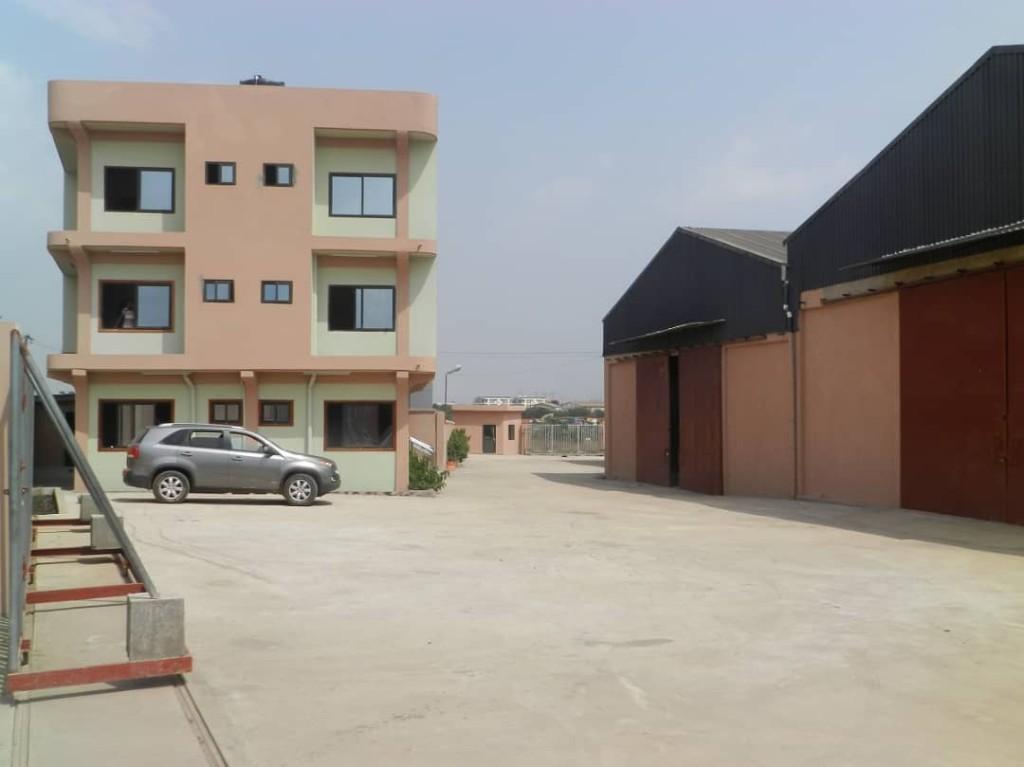 WAREHOUSE FOR SALE AT TEMA MOTORWAY in Accra - Image 1