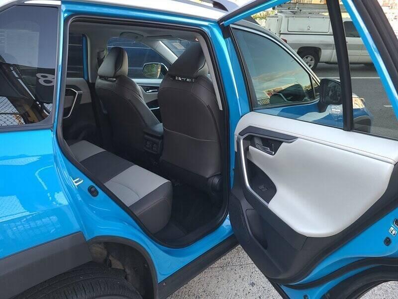 Toyota Rav4 Awd 4wheel drive in Ejura - Image 9
