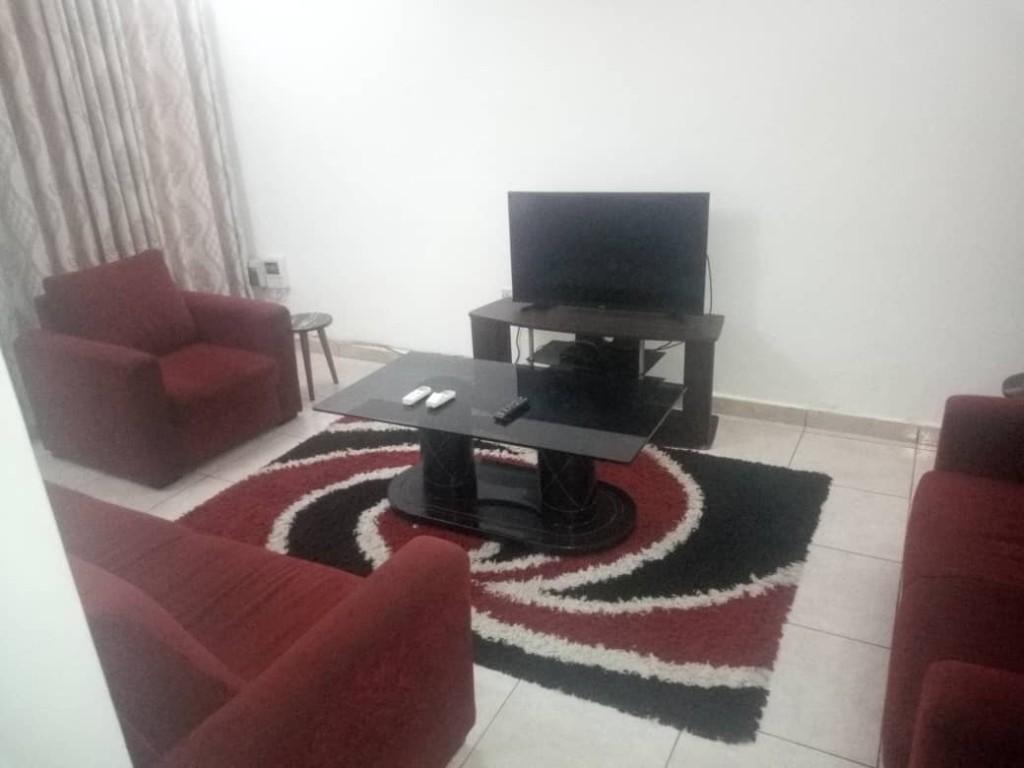 EXECUTIVE 2 BEDROOM FURNISHED APARTMENT FOR RENT AT WEST LEGON in Accra - Image 12