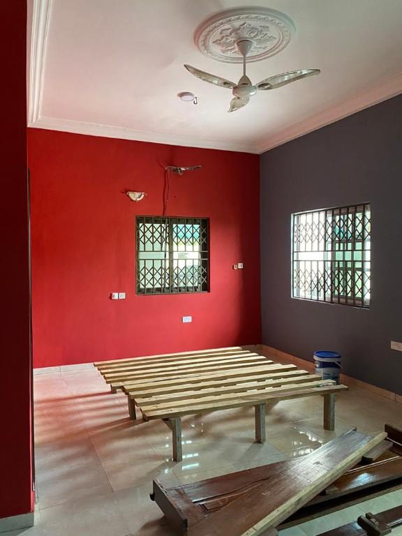 EXECUTIVE 3 BEDROOM APARTMENT FOR RENT TSE ADDO in Accra - Image 2