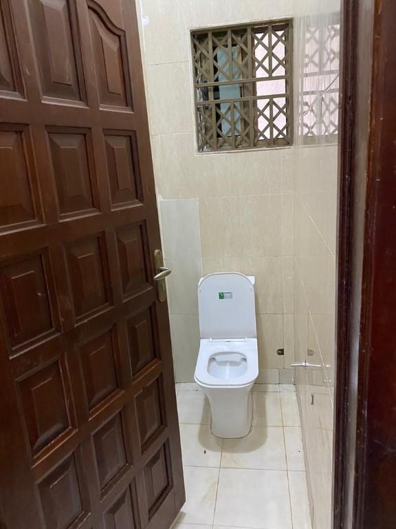 EXECUTIVE 3 BEDROOM APARTMENT FOR RENT TSE ADDO in Accra - Image 7
