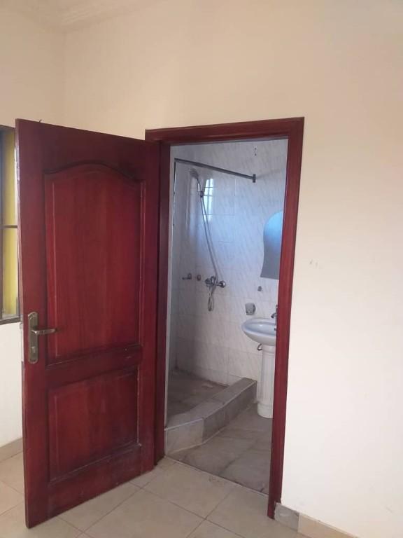 EXECUTIVE 2 BEDROOM APARTMENT FOR RENT AT DANSOMAN in Accra - Image 4