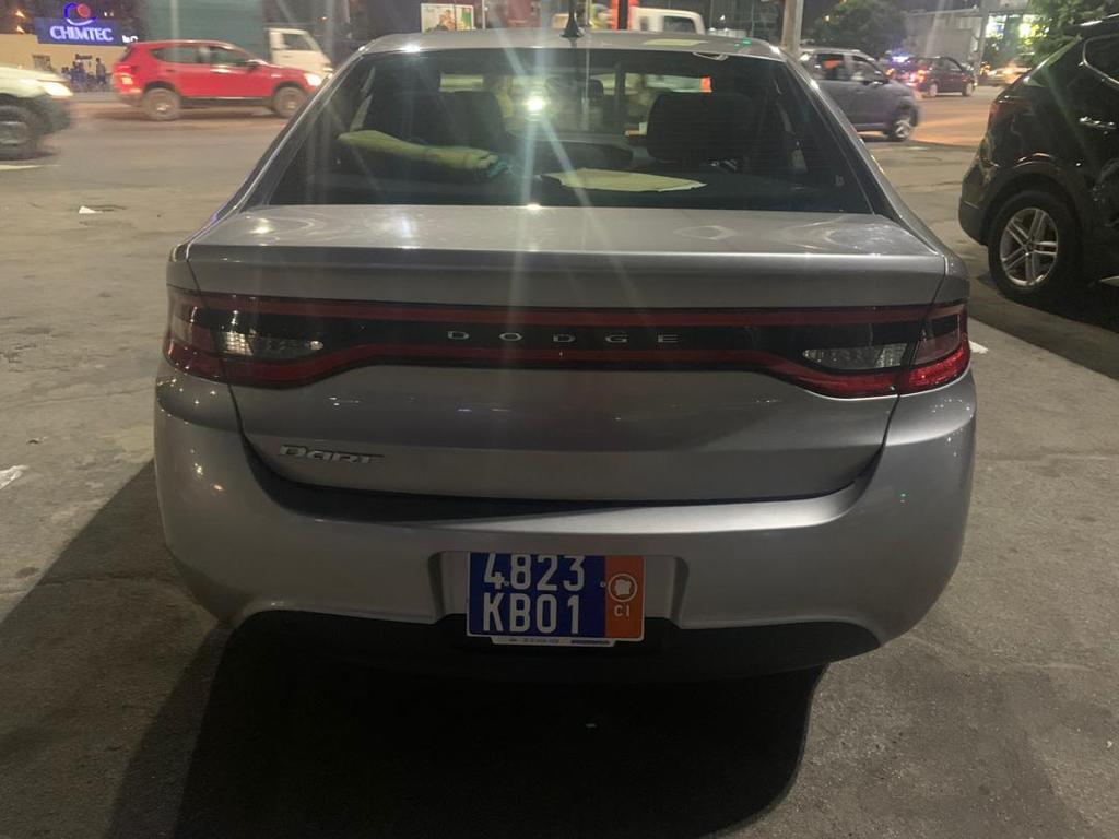 Dodge Dart 2016 à Abidjan - Photo 4