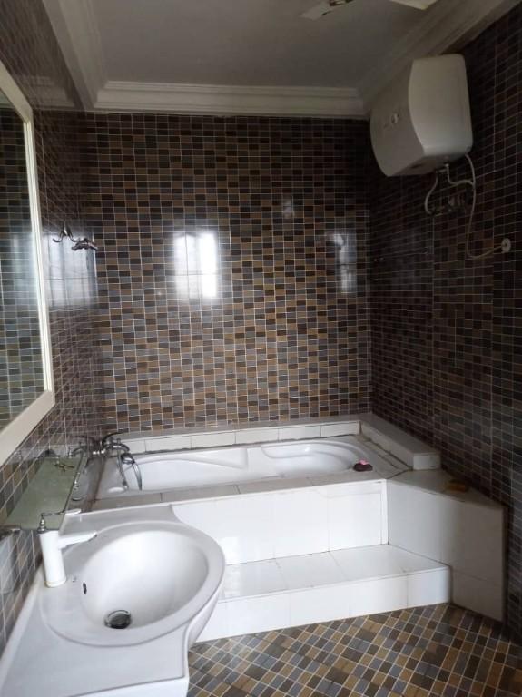 2 BEDROOM APARTMENT FOR RENT AT EAST AIRPORT in Madina - Image 7