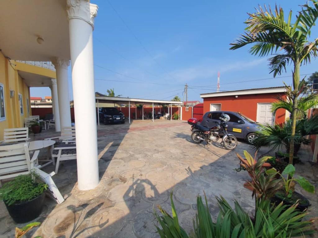 EXECUTIVE 2 BEDROOM FURNISHED APARTMENT FOR RENT AT OSU in Lashibi - Image 4
