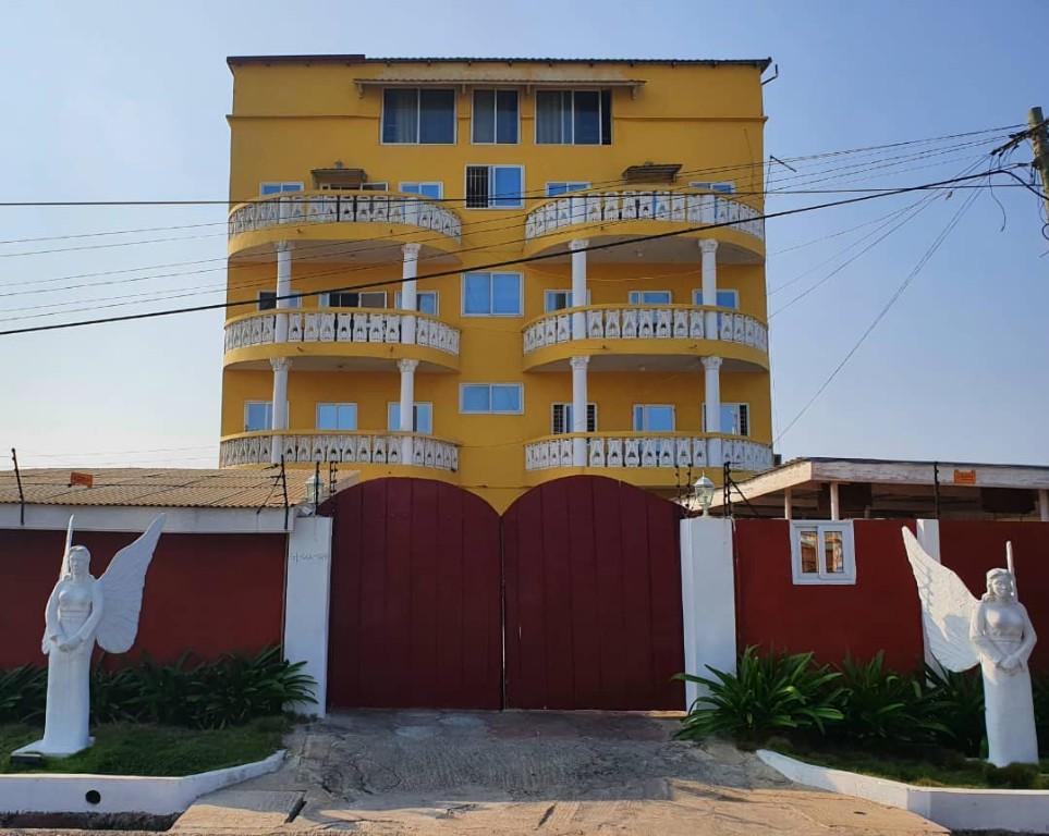 EXECUTIVE 2 BEDROOM FURNISHED APARTMENT FOR RENT AT OSU in Lashibi - Image 7