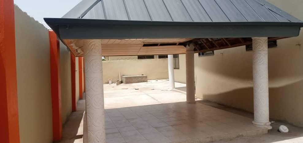 EXECUTIVE 6 BEDROOM HOUSE FOR RENT AT TEMA in Madina - Image 2