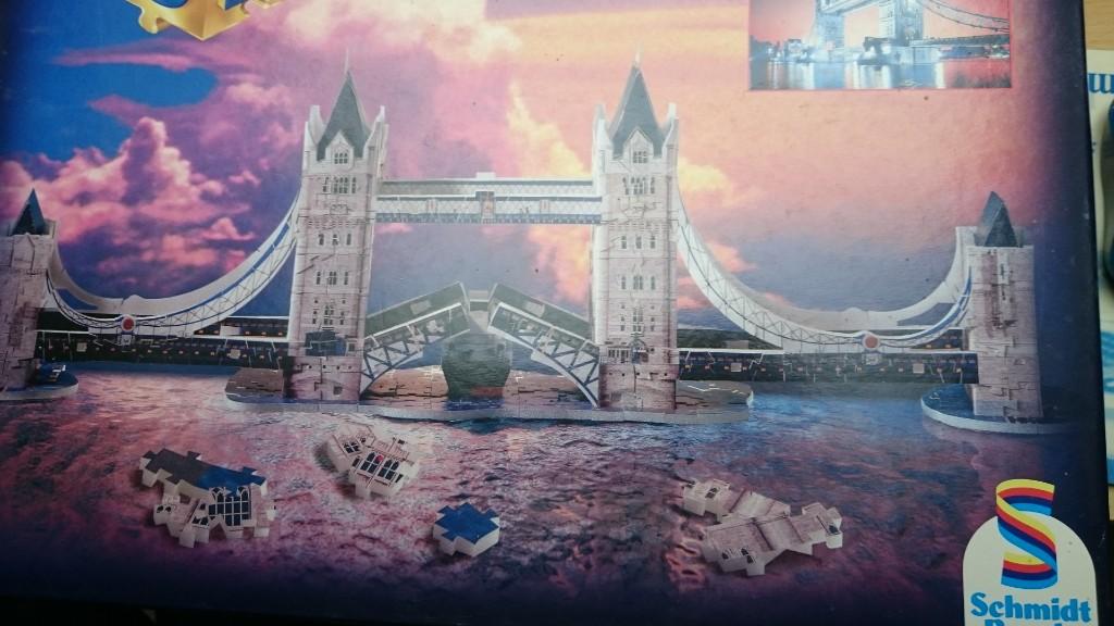 Tower Bridge in Krefeld - Bild 1