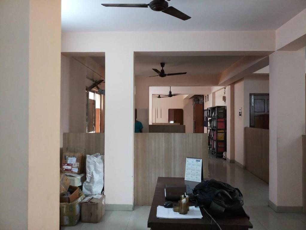 Fully farnished Office Space For Rent at Jadavpur in Jādabpur - Image 9