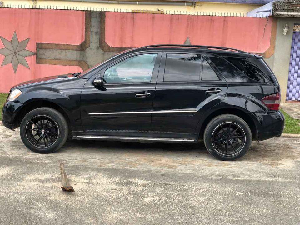 MERCEDES ML350 JB01 V8 ESSENCE à Abidjan - Photo 2