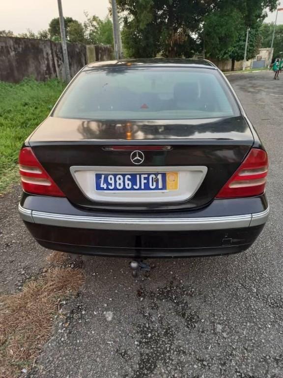 MERCEDES C200 2002 JF01 AUTO RAPIDE à Abidjan - Photo 3