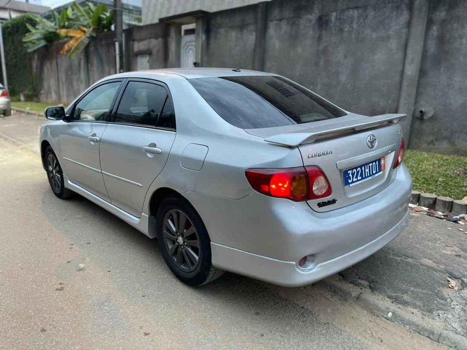 TOYOTA COROLLA S ANNEE 2010 PRIX RAPIDE URGENT à Abidjan - Photo 1