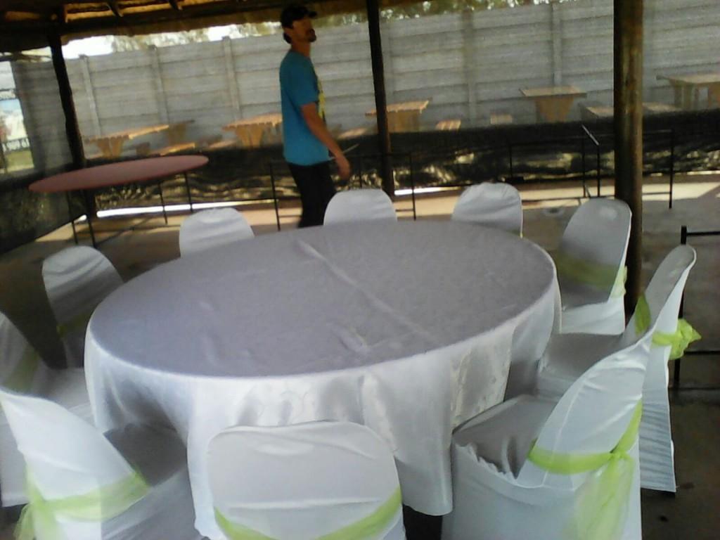 EVENTS ROUND TABLES FOR SALE in Soweto - Image 2