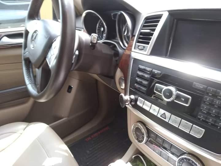 Mercedes ML350 2016 à Abidjan - Photo 7