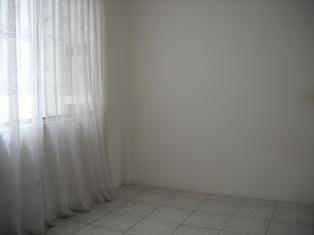 INMOBILIARIA ALARCÓN RENTA CONFORTABLE DEPARTAMENTO SECTOR UMIÑA en Montecristi - Imagen 3