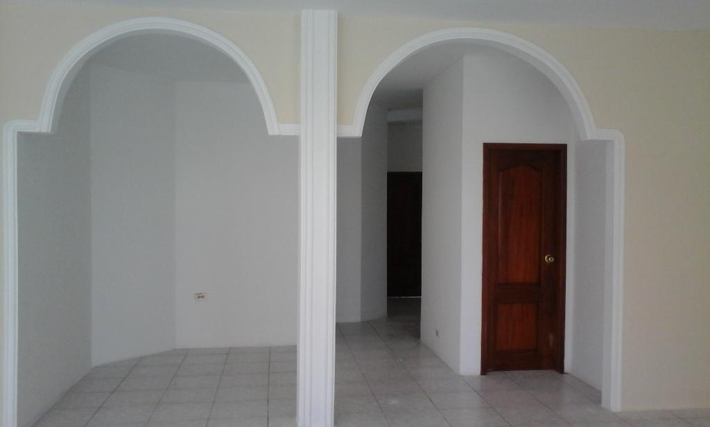 INMOBILIARIA ALARCÓN RENTA CONFORTABLE DEPARTAMENTO SECTOR UMIÑA en Montecristi - Imagen 1