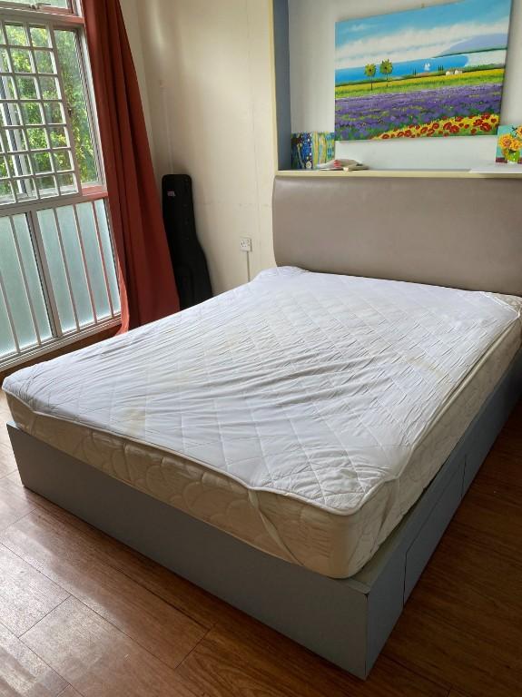 QUEEN SIZE MATTRESS in Toa Payoh - Image 1