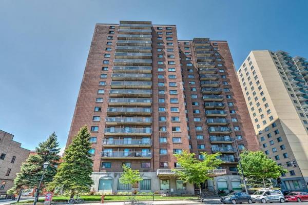 Plateau On Sherbrooke Est/Rue St-Dominique Charming Studio … in Saint-Lambert - Image 1