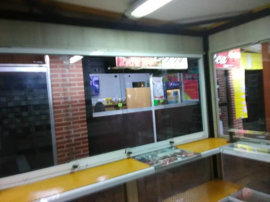 Stand Kiosko en Cúa - Imagen 5