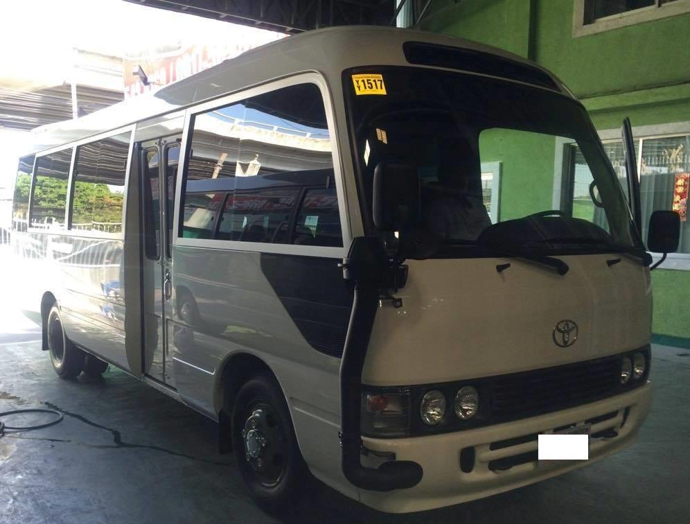 MINI BUS/COASTER FOR RENT AT LOWEST PRICE! in Tatalon - Image 5