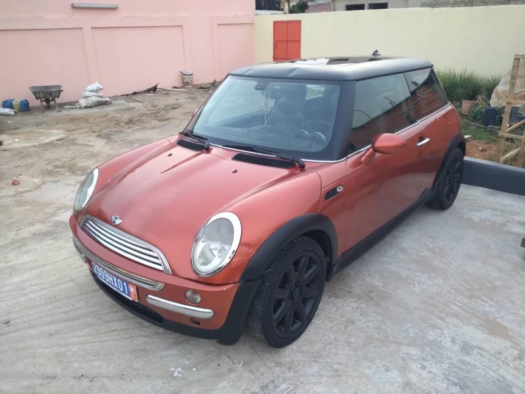 Mini Cooper à Abidjan - Photo 1