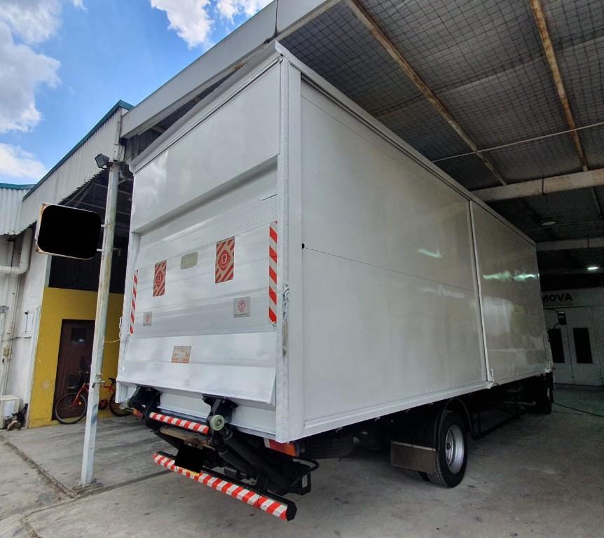 24ft Box with Tailgate LORRY RENTAL in Queenstown - Image 3