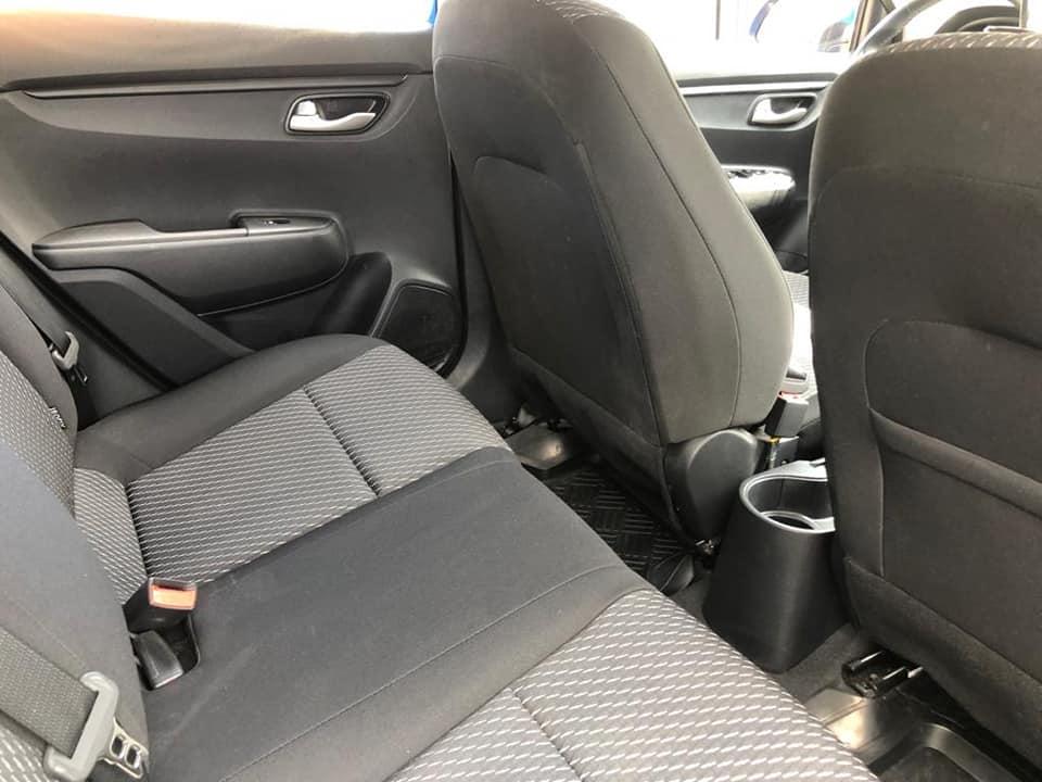 KIA Rio 2020 X-line à Abidjan - Photo 8