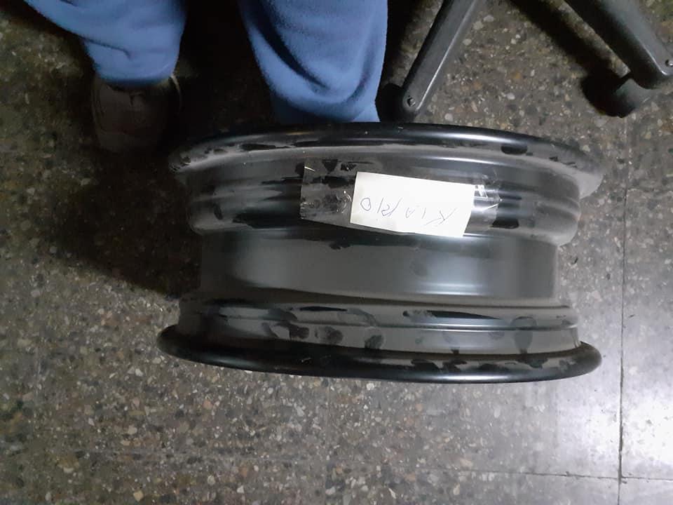 1 LLanta original Kia Rio en Renca - Imagen 2