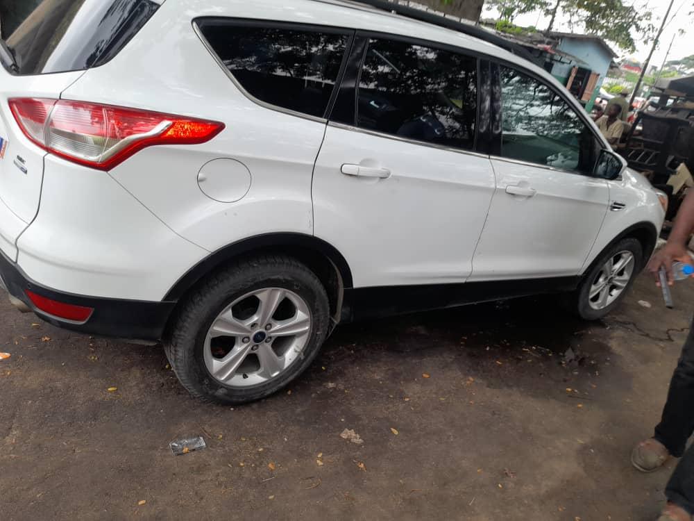 Ford Escape 2016 à Abidjan - Photo 3