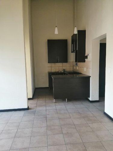 Now Available! 2 Bedroom with 1 Bathroom To Rent In … in Nelspruit - Image 1