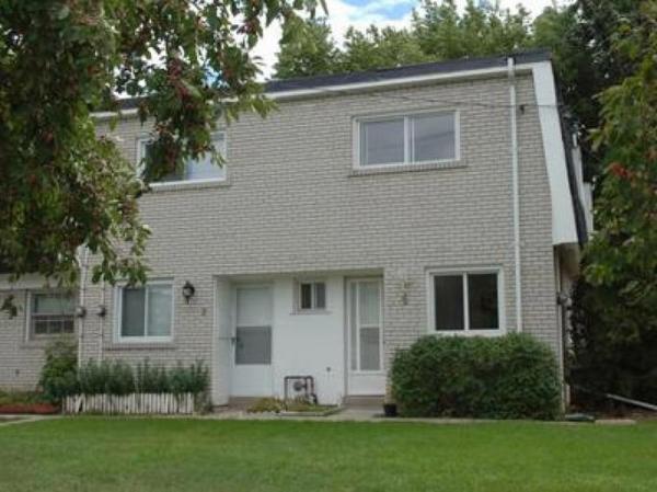 200 Lakeshore Rd. W. in Oshawa - Image 1