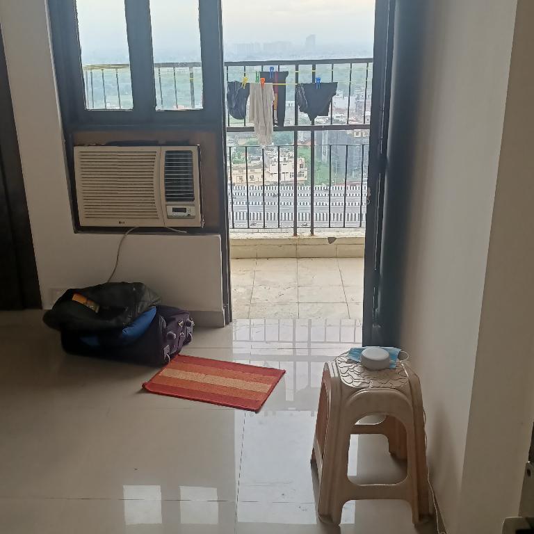 Room partner in Ghaziabad - Image 1