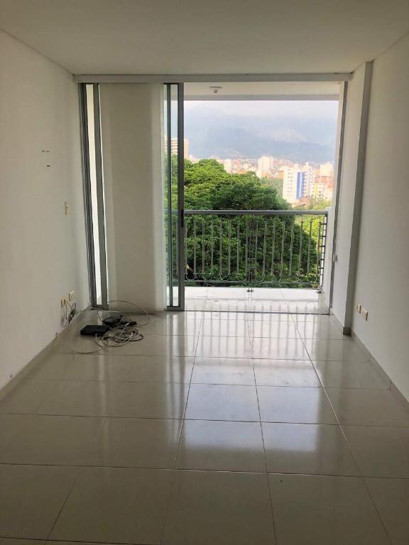 SE ALQUILA APARTAESTUDIO EN BARRIO EL ROCIO en Girón - Imagen 4