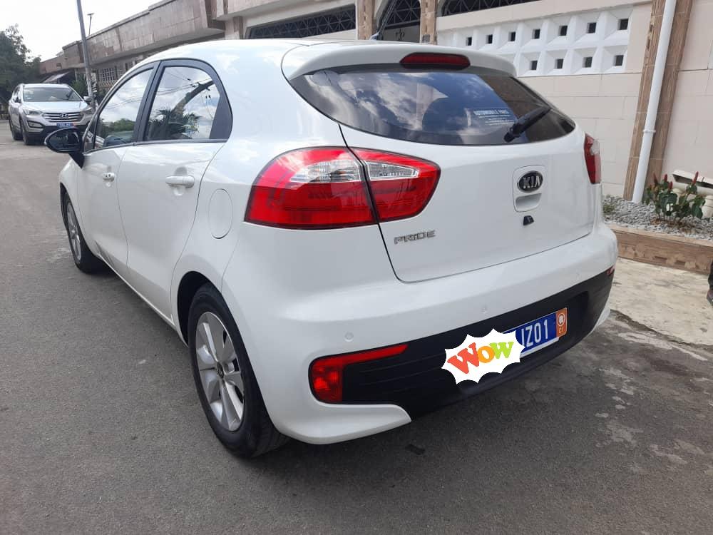Kia Rio 2016 à Abidjan - Photo 4