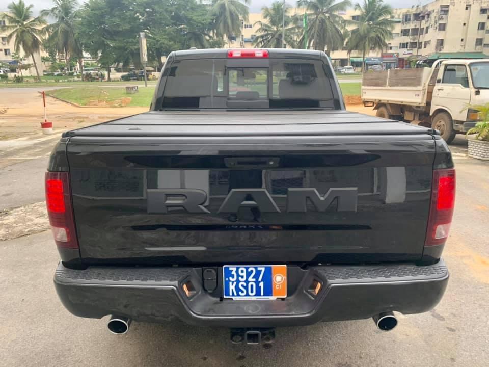 DODGE RAM 1500 2017 à Abidjan - Photo 2