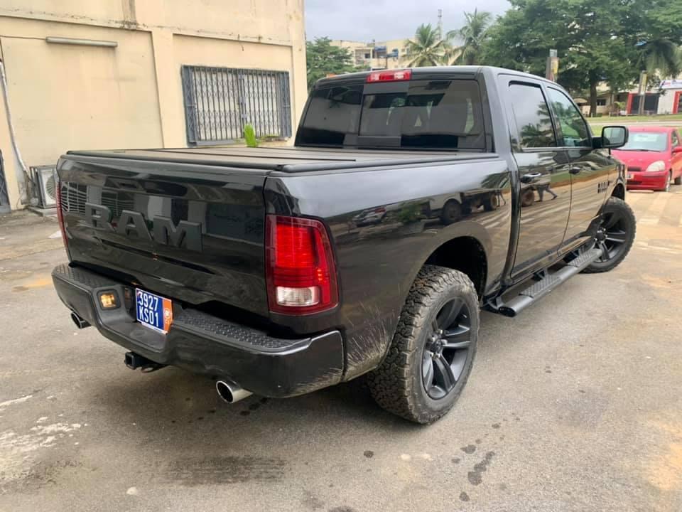 DODGE RAM 1500 2017 à Abidjan - Photo 5