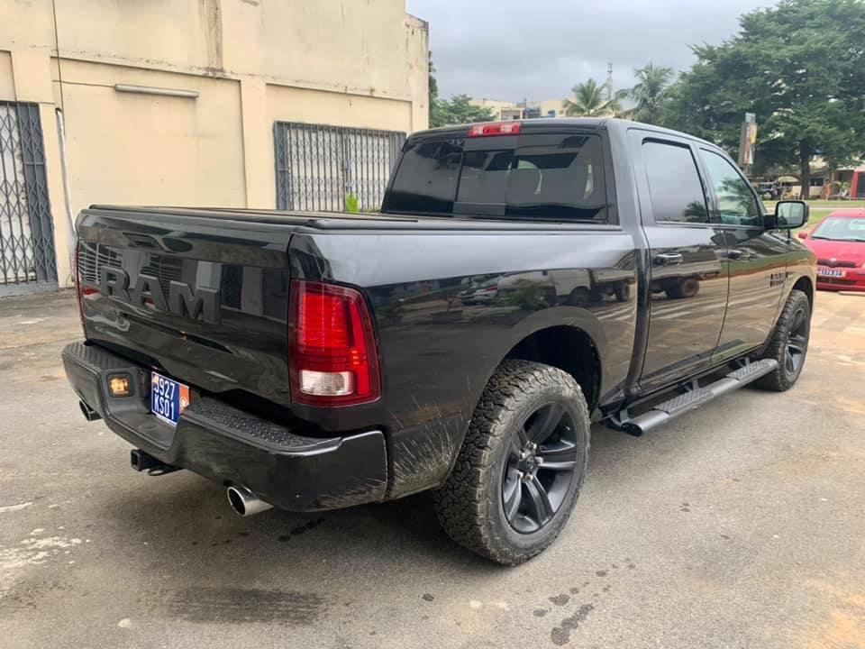 DODGE RAM 1500 2017 à Abidjan - Photo 13