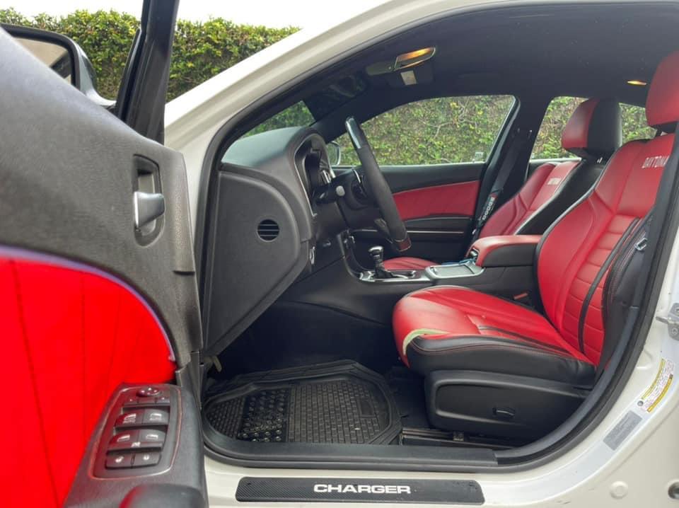 DODGE CHARGER SRT 2017 à Abidjan - Photo 5