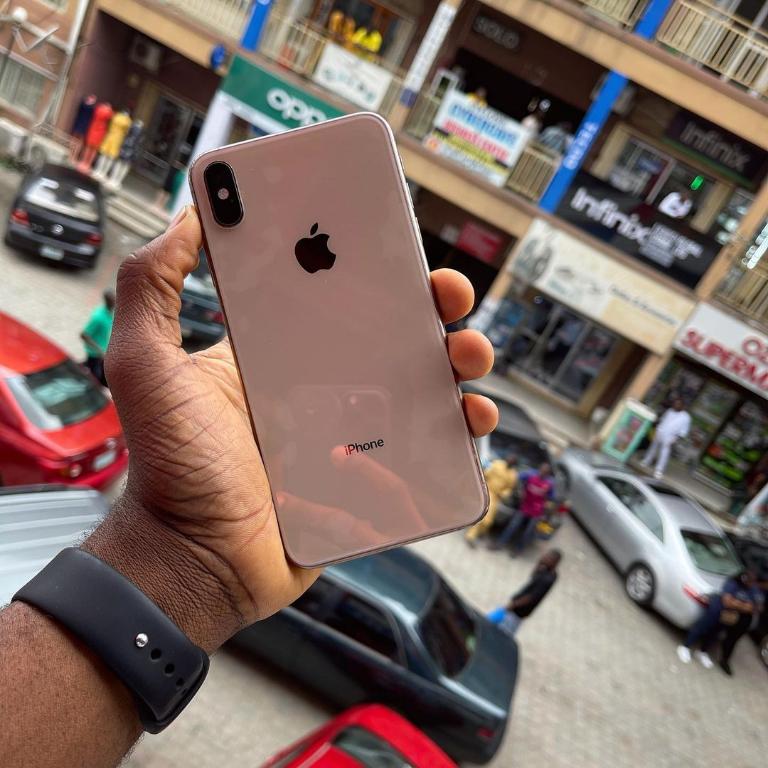 Apple iPhone XS max in Port Harcourt - Image 1