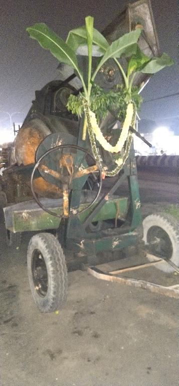 Concrate mixer machine rent in Kilkattalai - Image 1