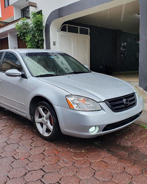 Altima 2002 en Tarímbaro - Imagen 1