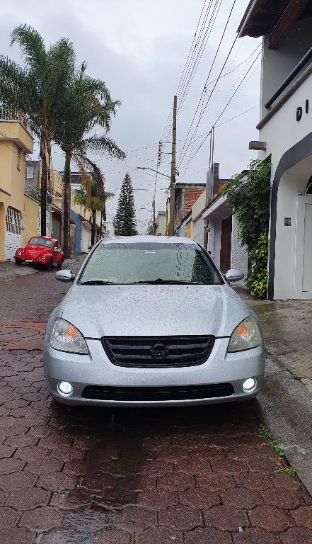 Altima 2002 en Tarímbaro - Imagen 2