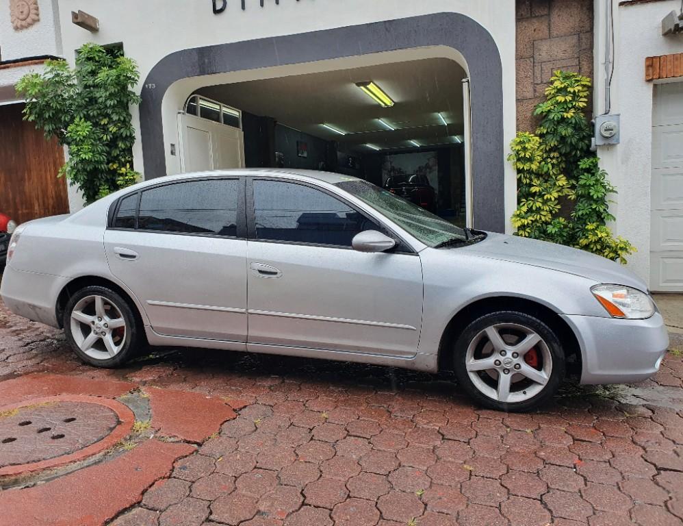 Altima 2002 en Tarímbaro - Imagen 3