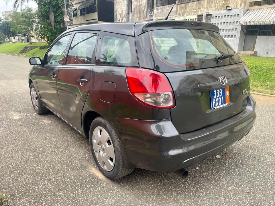 TOYOTA MATRIX 2005 Automatique à Abidjan - Photo 4