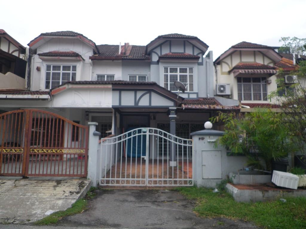 Selangor Bukit Rahman Putra 2-sty Intermediate House For Rent in Kampung Baru Subang - Image 1