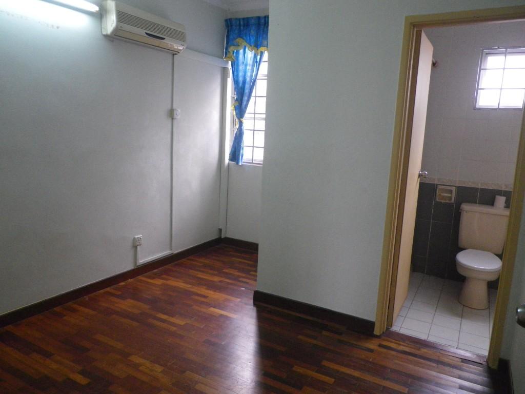 Selangor Bukit Rahman Putra 2-sty Intermediate House For Rent in Kampung Baru Subang - Image 8